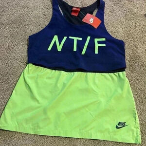 Nike Size Small Track And Field Women’s Run Crew Tank Green And Blue